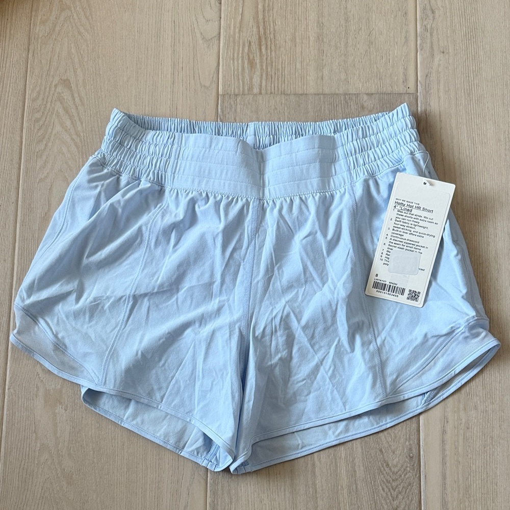 NWT Lululemon Hotty Hot HR Short - Size 8